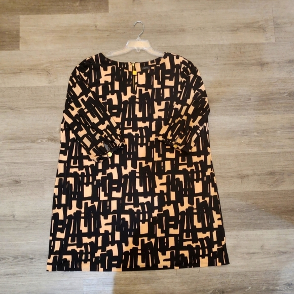Tahari black-creme-gold detailing